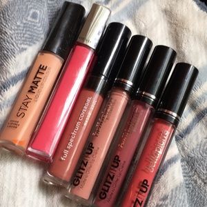 Set of 8, Lipstick and slip gloss set.